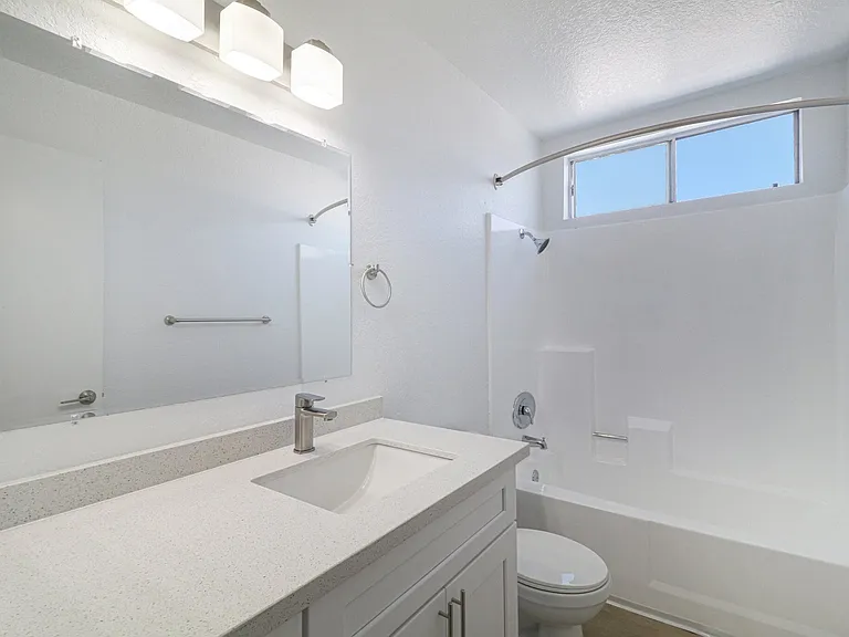 Terre at Oak — Photo 15