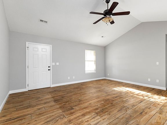 5th image of 607 Winterway Dr
