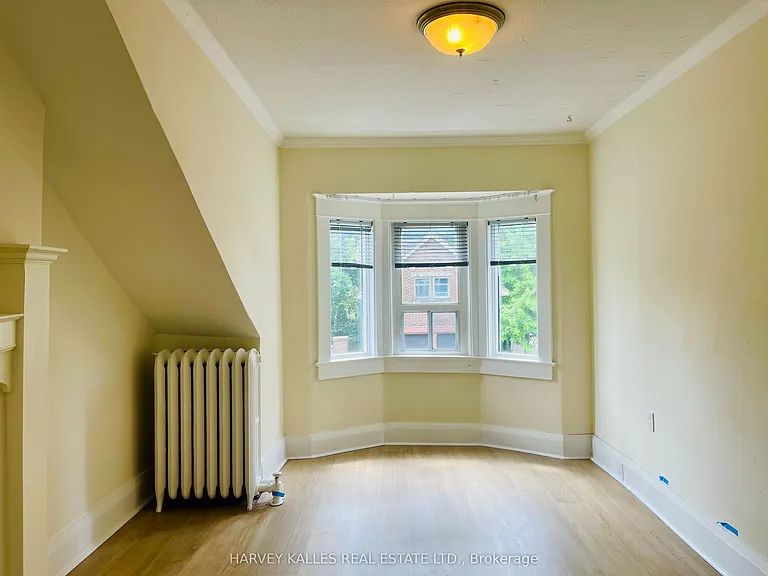 218 Heath St W #2 — Photo 10