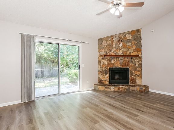 4th image of 4420 Palmetto Inlt W