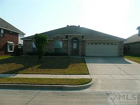 2nd image of 905 Mesquite Dr