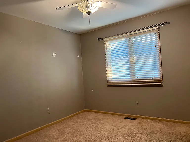 3263 Primrose Dr — Photo 25