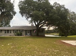 10615 SE 142nd Avenue Rd, Ocklawaha, FL 32179