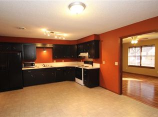 1205 W Callahan Dr, Rogers, AR 72758