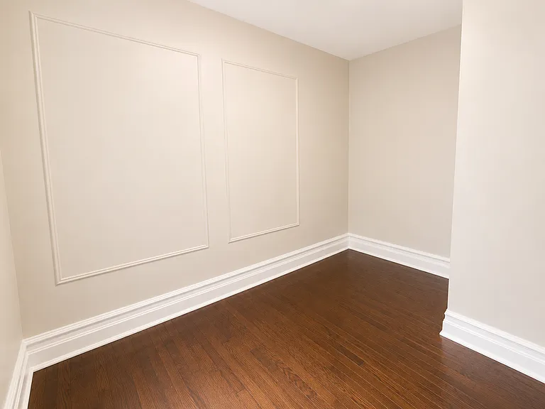 214-218 W Market St #2 — Photo 8