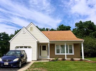 42 Carmacks Way, Toms River, NJ 08757
