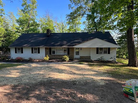 2nd image of 504 Swartley Rd