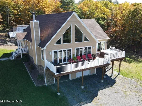 20 Joshuas Path, Round Top, NY 12473