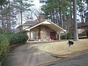 1st image of 408 Hampton Hill Dr