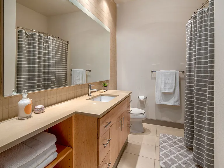 2015 Terry Ave #410 — Photo 13