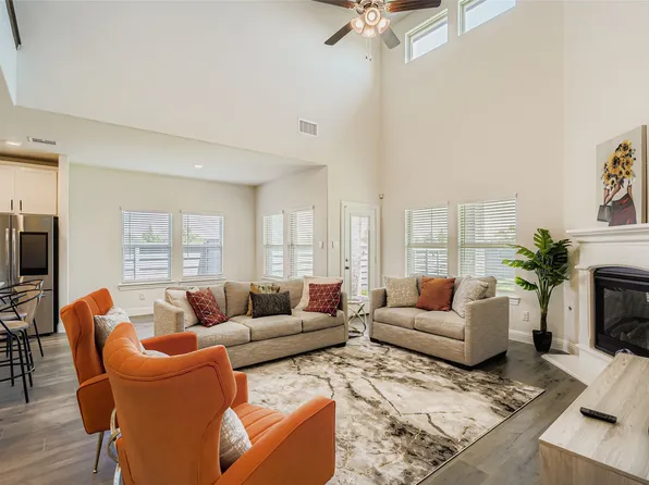 7324 Allium Ct, Aubrey, TX 76227