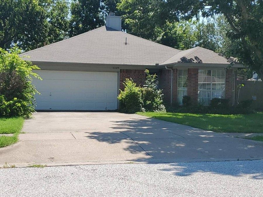 1st image of 1129 Darren Dr