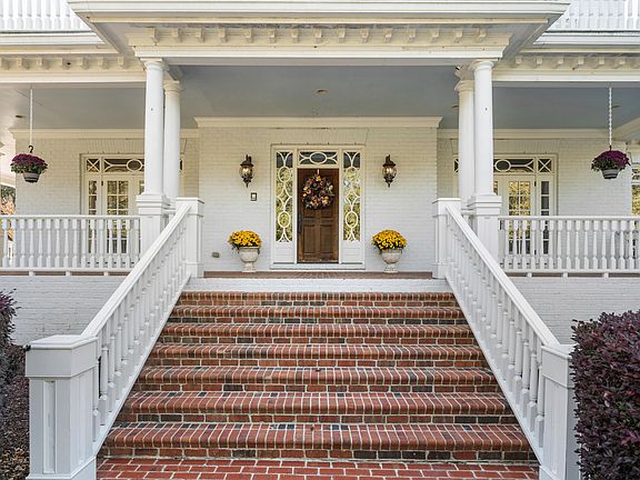 4th image of 1700 Talbot Ridge St