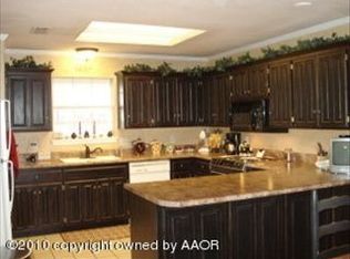 6909 Daniel Dr, Amarillo, TX 79109