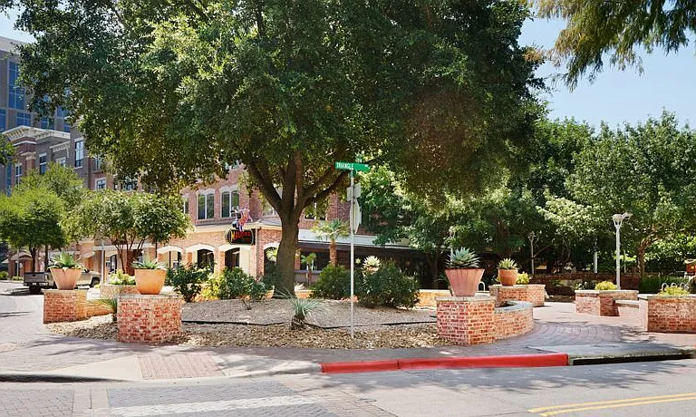 Camden Lamar Heights — Photo 35
