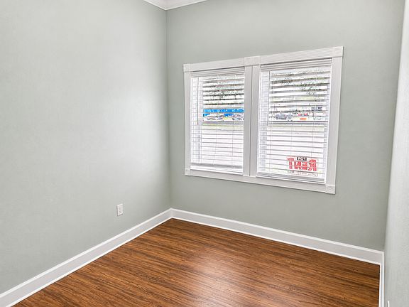 4th image of 4901 N Central Ave