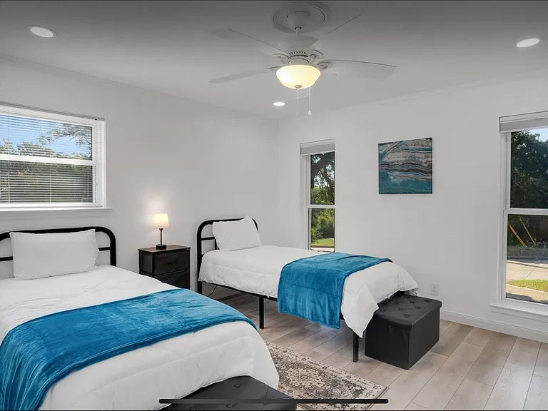 8201 Forest Ridge Dr — Photo 16