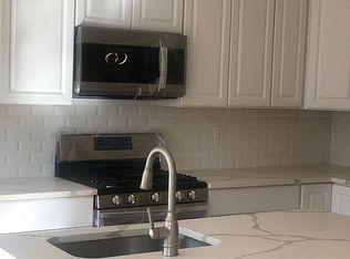 21481 Rusty Blackhaw Sq, Sterling, VA 20164