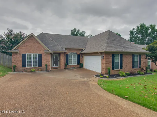 1965 Pecan Ln N, Southaven, MS 38671
