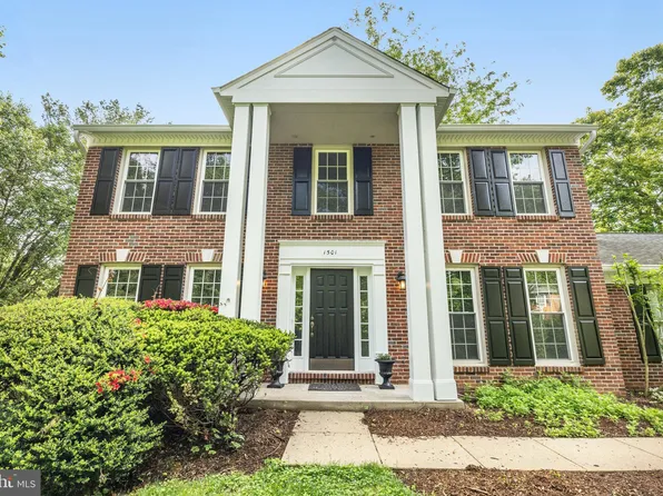 1501 Pennycress Ln, Vienna, VA 22182