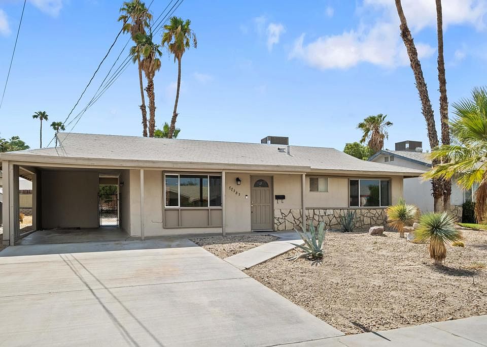 1st image of 77385 California Dr