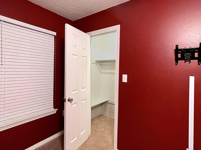 1054 Northview Dr — Photo 18