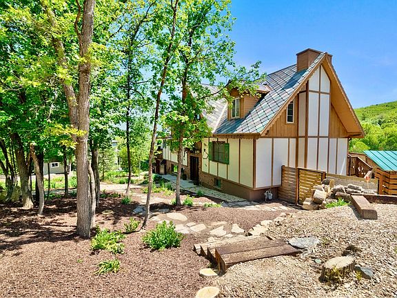 5th image of 2548 N Nordic Valley Dr
