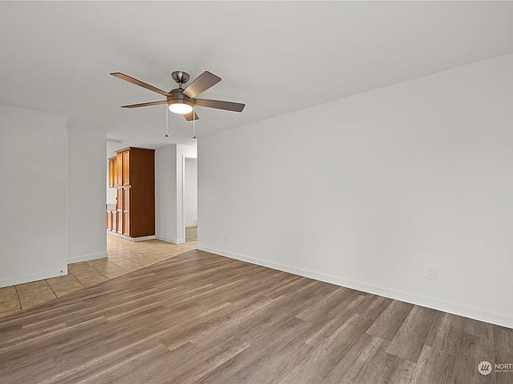 5th image of 17201 10th Avenue Ct E