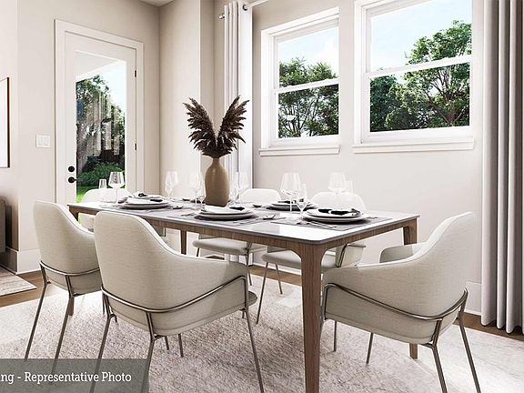 The Amaryllis - Dining