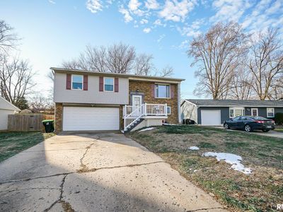 911 Lauder Ave, Bartonville, IL, 61607