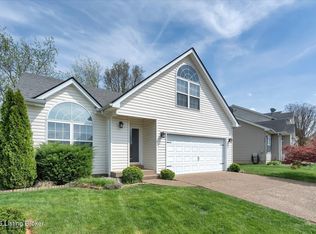 3907 Pinoak View Ct, Louisville, KY 40299