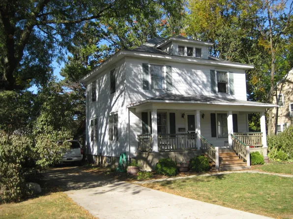 327 Spring Ave, Naperville, IL 60540