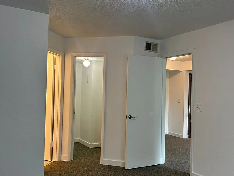 3016 Parkway Blvd #209 — Photo 18