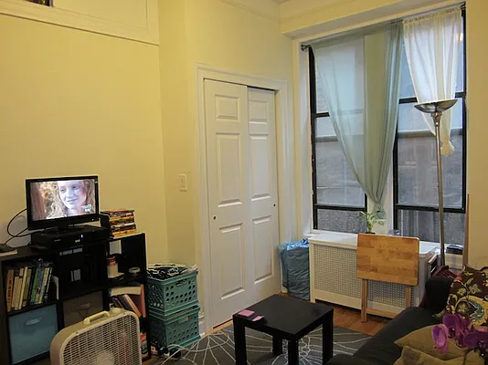 Rented by Stonecrest Realty | media 8