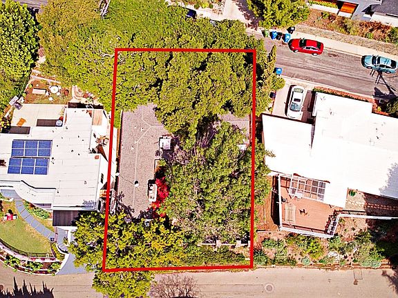 5th image of 2609 Lake View Ave