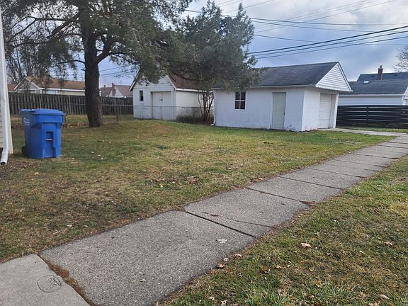 3rd image of 8204 Continental Ave