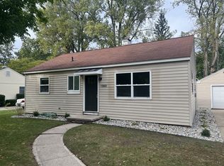 1303 E Saint Andrews Rd, Midland, MI 48642