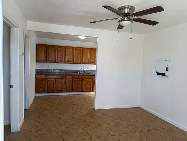 2 bed, 800 sqft, $1,200 — Photo 2