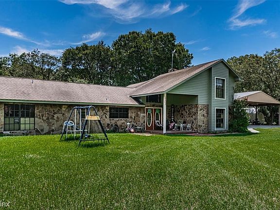2nd image of 2203 Harvill Ln