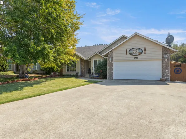 2730 Golfview Ave, Sutherlin, OR 97479