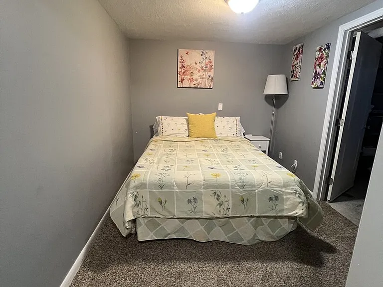 S 375 E — Photo 19