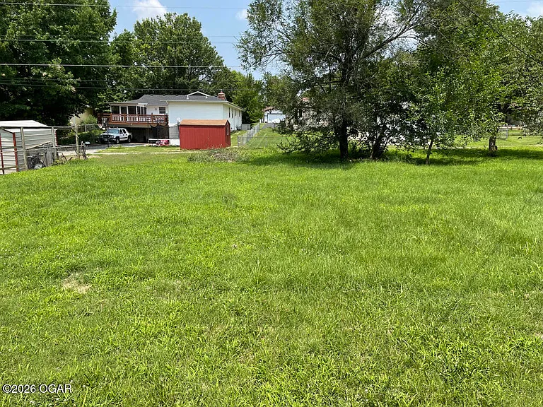 1417 Crow St — Photo 4