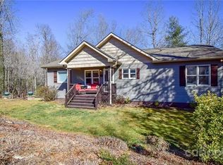 228 Furman Dr, Hendersonville, NC 28739