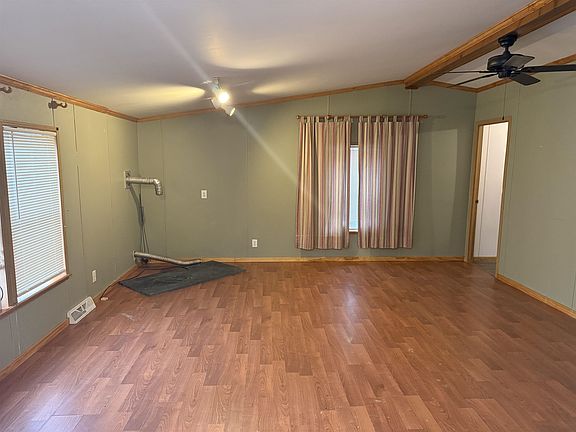 5th image of 105 Brock Hill Road