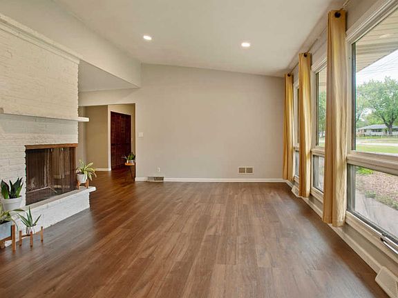 4th image of 6625 Winnetka Ave N