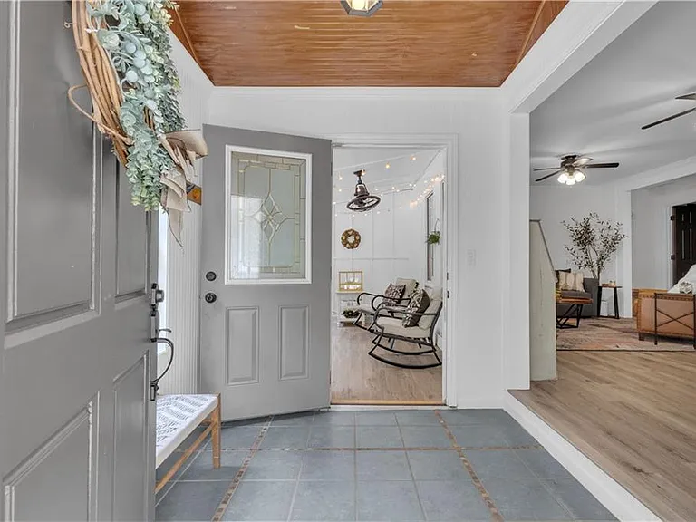 6290 Cascade Palmetto Hwy — Photo 9