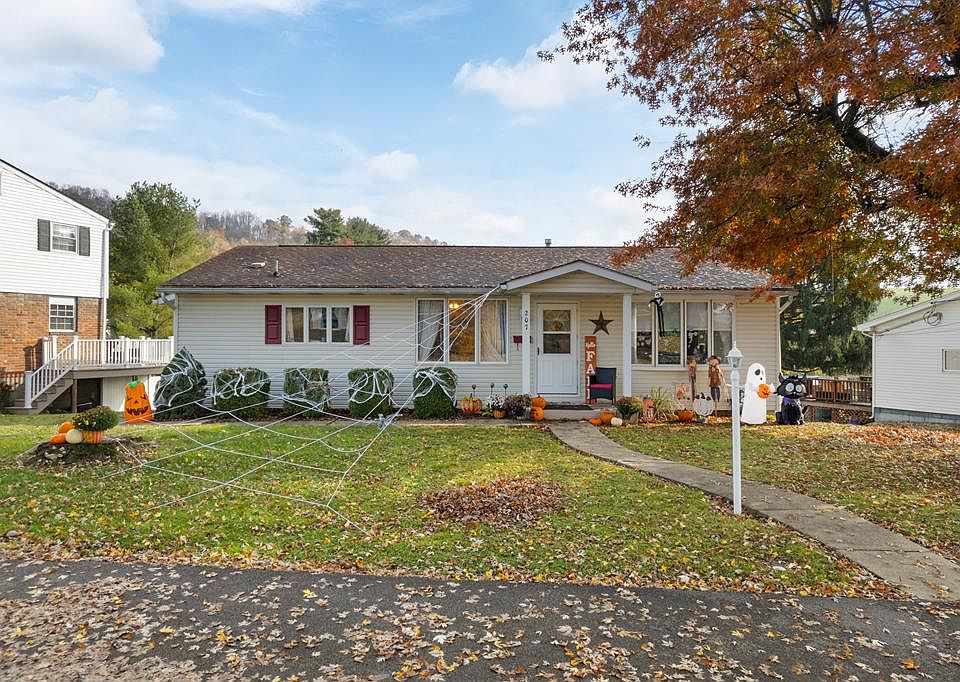 1st image of 207 Blaney Ave.
