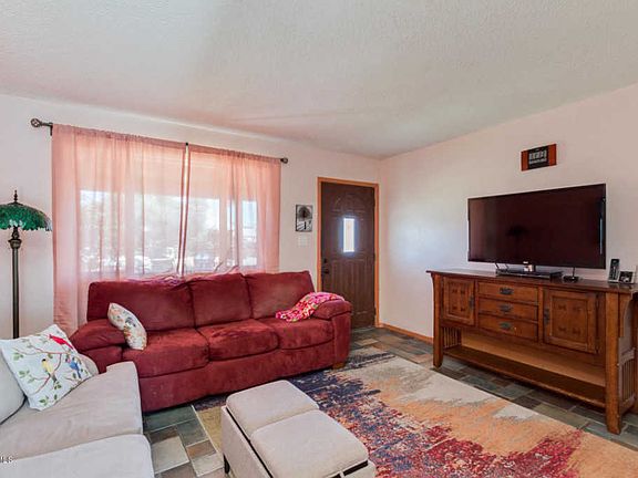 4th image of 4741 E Burgess Ln