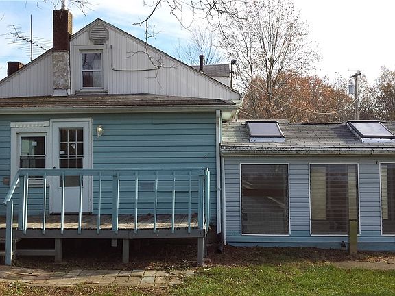 4th image of 8062 Highland Ave SW