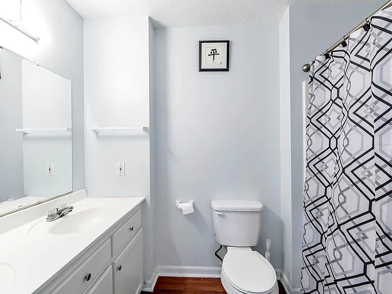 207 Evelyn Ave — Photo 7